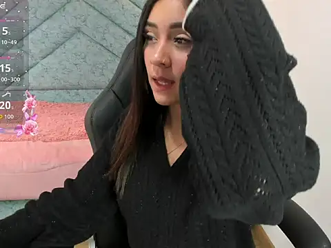Chloe_rosee1 live cam on StripChat