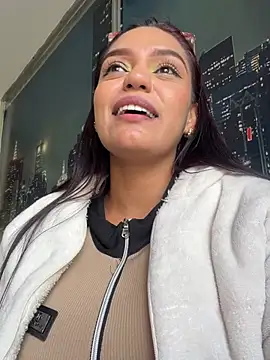 Sara-77 live cam