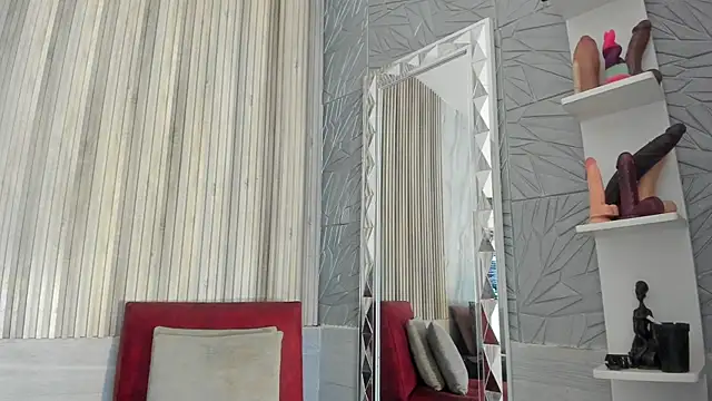BriannaChelsea webcam