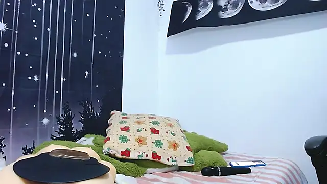 hikaryfire - Hikaryfire's free webcam - UK Sex Cams
