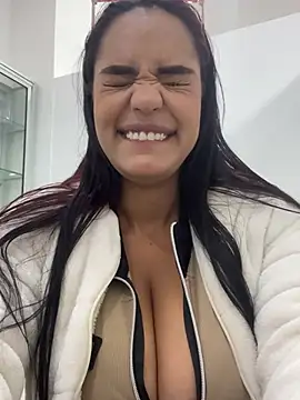 Sara-77 webcam