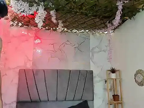 Nahomi_hot_77 webcam