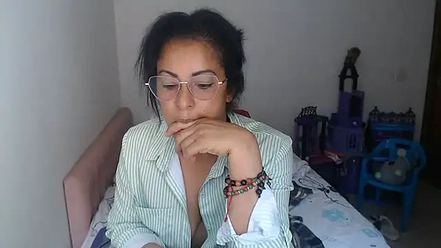 kateleyagrey webcam