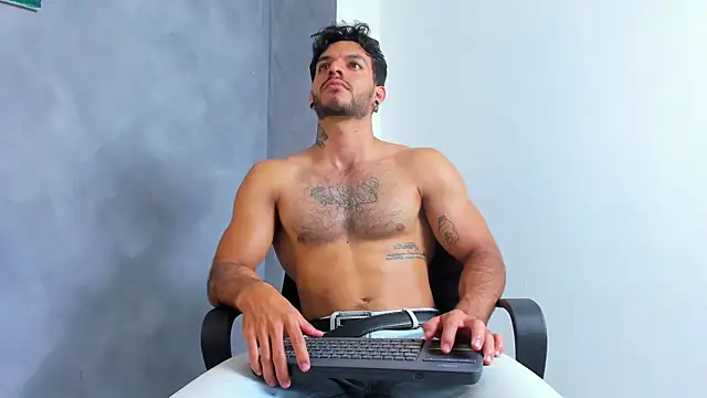 juanblade (M young) - Real shoot of CUM