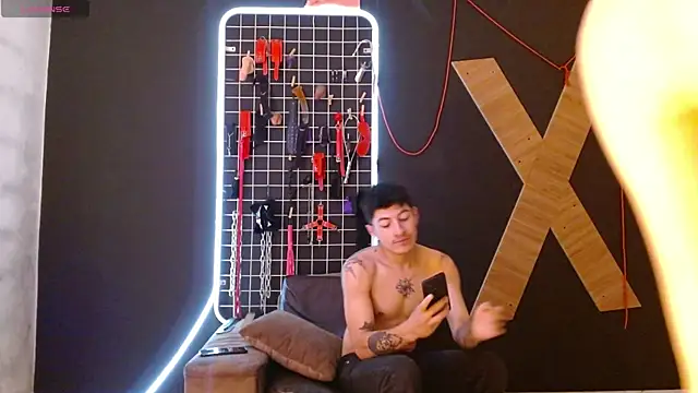 melany_bdsm (G teen) - plug anal + fuck machine