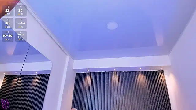 charlottewhitte live cam on StripChat
