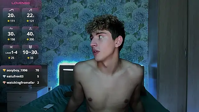 AlfredSweet live cam on StripChat