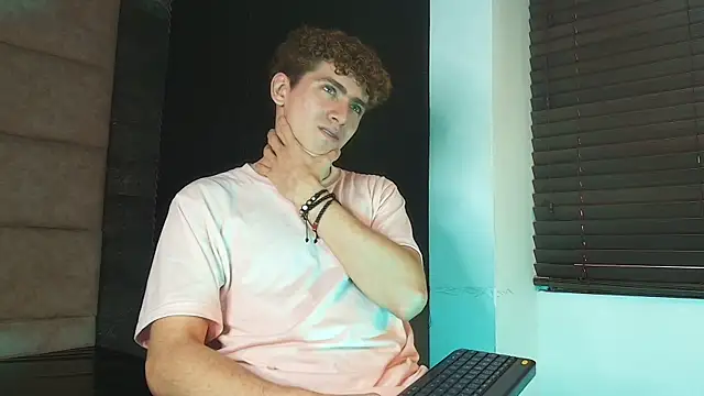 Tyler_Mcrey webcam
