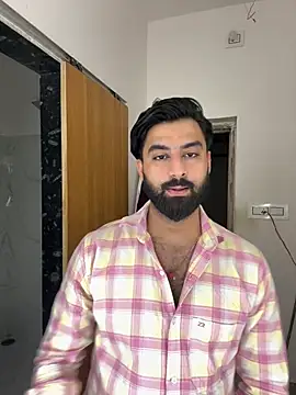Royalboy_03's live cam