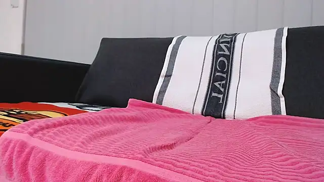 lilchristian@xh live cam on StripChat