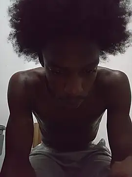 Larry-n-clouds live cam on StripChat