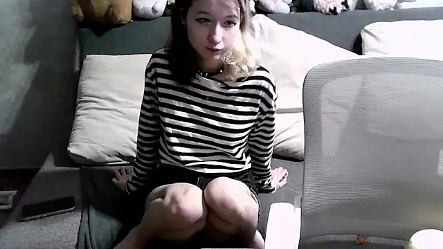 Lilfain_baby live webcam show