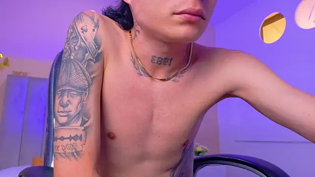 nascary_fox - Nascary_Fox's free webcam - UK Sex Cams