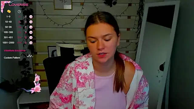 Josephine_Kiss webcam