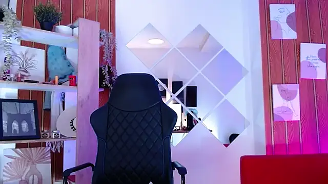 milfsecret69 webcam