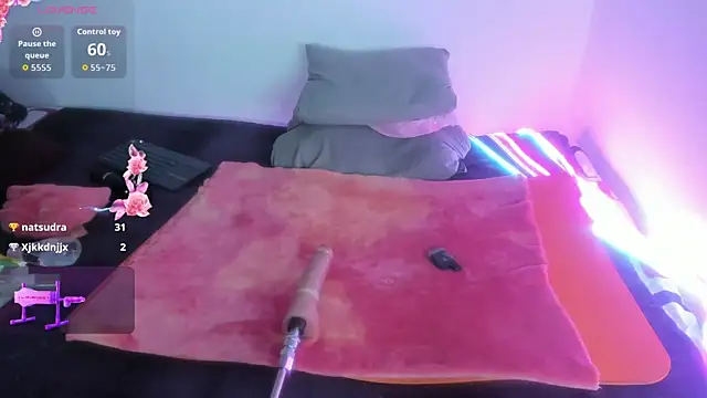 SheraHadee webcam