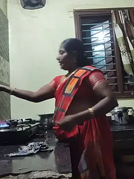 yamini1431 live cam