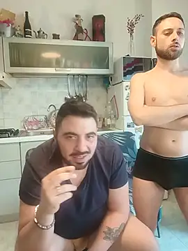 bear_skinny webcam