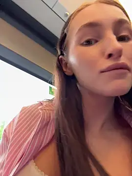 -missbehaving- webcam