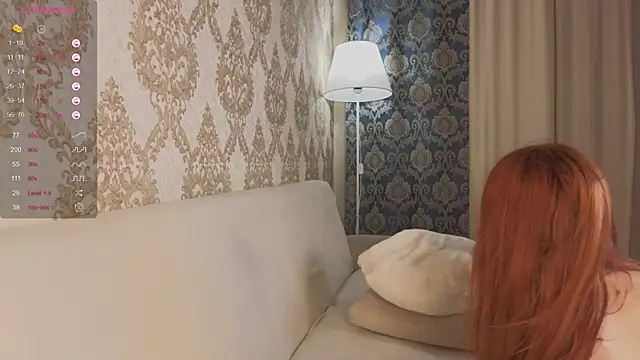 foxy_bloomm live webcam show