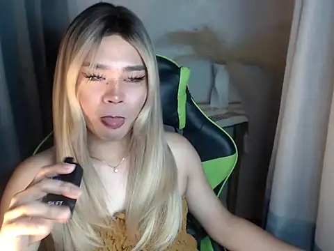 Horny_HoneyX webcam