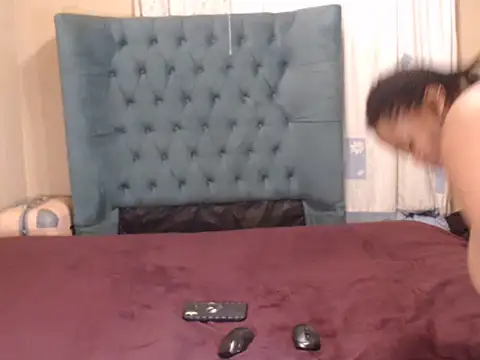 BendMeOverXX webcam