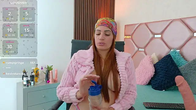 Juliia_cruz_ live cam on StripChat
