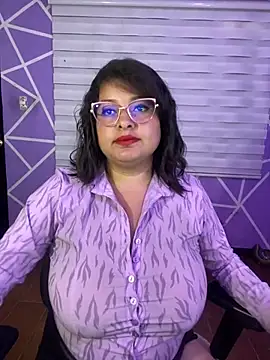 MiiaaJoness