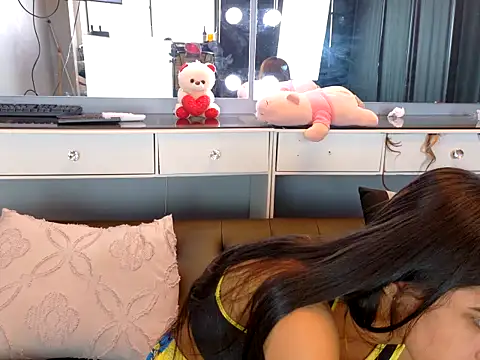 strawberrymia69