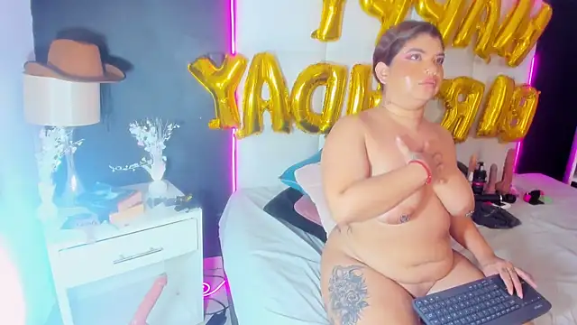 Gigi_duran live cam on StripChat