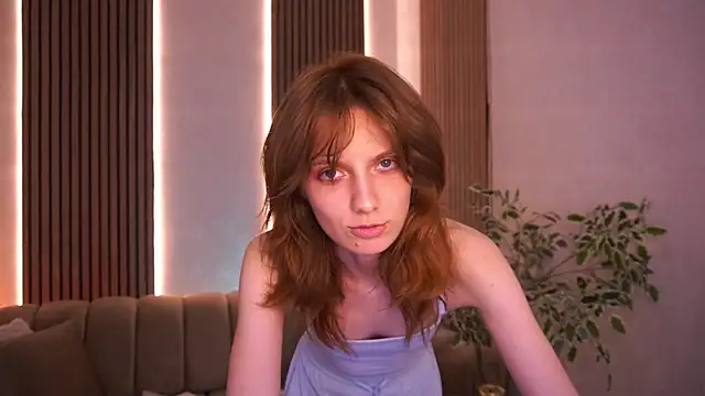 cuteefoxy - CuteeFoxy's free webcam - UK Sex Cams