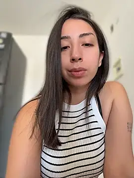 lina_soler69 (G young) - SHOW BOOBS AND SPAKING 🔥