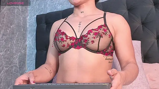 rubi_luxe webcam