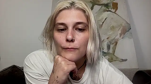 Ella_Bloom webcam