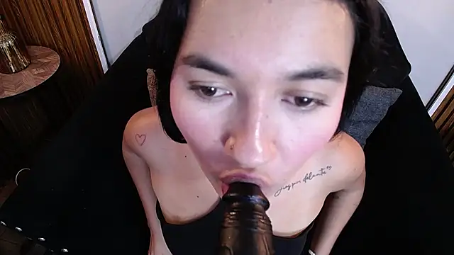 NickyLoveSaliva webcam