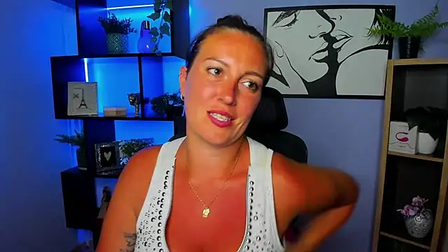 FUN_AMI live cam on StripChat