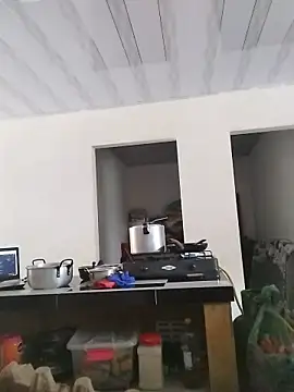 MiaBloom0 webcam