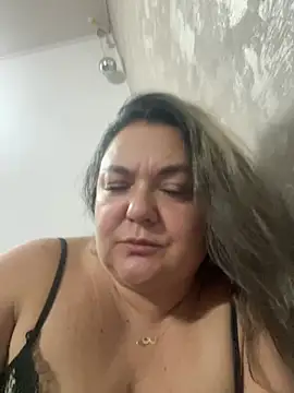 MikyVesela live cam on StripChat