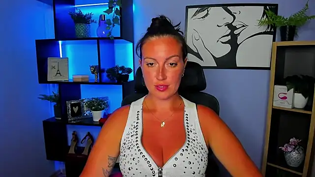 FUN_AMI live cam on StripChat