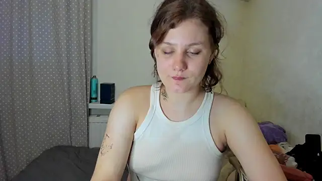 Charlotte_wow webcam