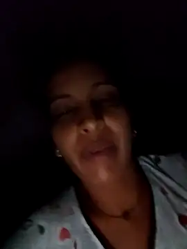 Sexy-Kajal2 webcam