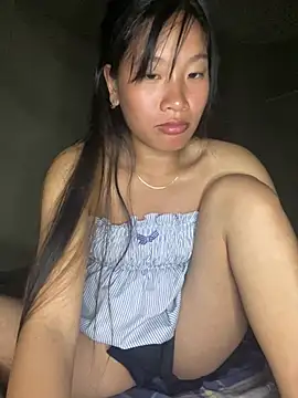uyen-nhu - Uyen-nhu's free webcam - UK Sex Cams