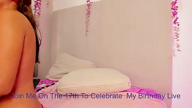 chloe_peach_ webcam