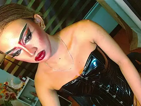 HOLLYWOOD_QUEEN_88 webcam