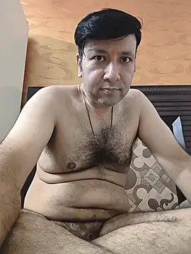 13hornyy