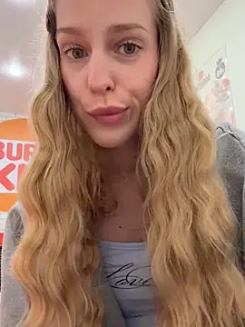 kira_mia