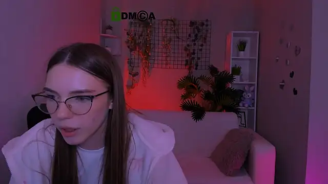 betty_noir (G teen) - show feet