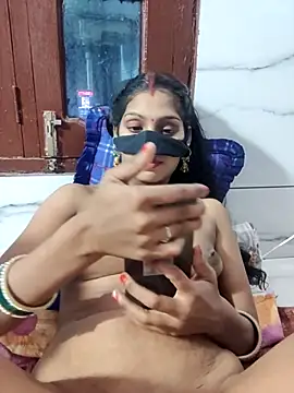 V_Hot_Sonam