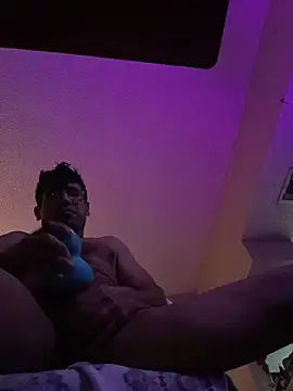 _ramone666 (Ask my age) - I need to cum