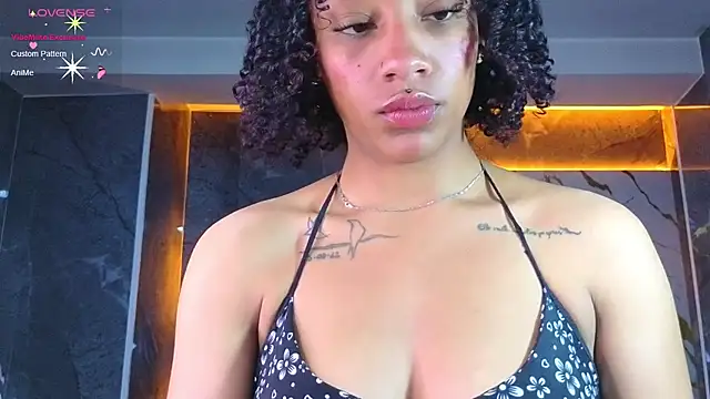 Violeth_b webcam